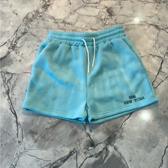 Turquoise Lounge Set 🦋 - Picture 5 of 6